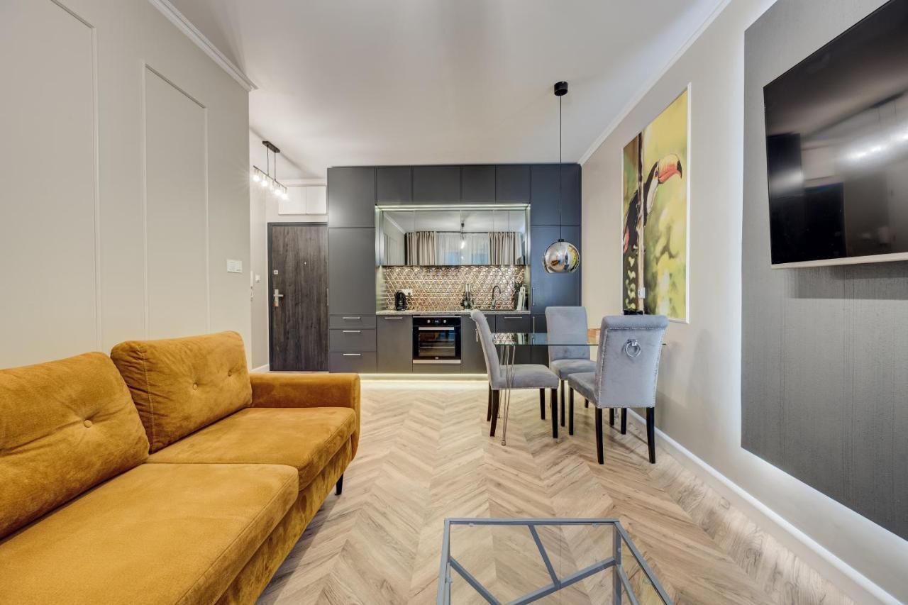 Nova Oasis Garden Apartment ชเตชชิน ภายนอก รูปภาพ