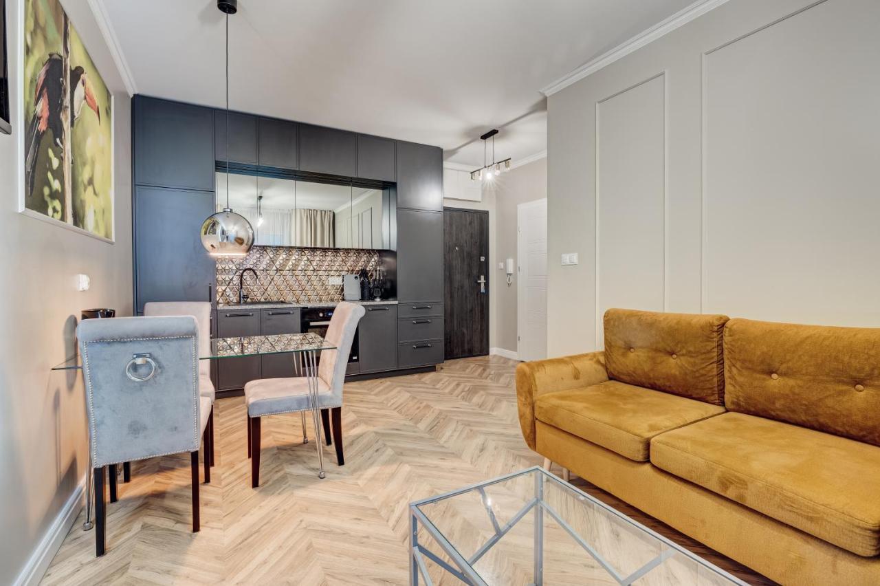 Nova Oasis Garden Apartment ชเตชชิน ภายนอก รูปภาพ
