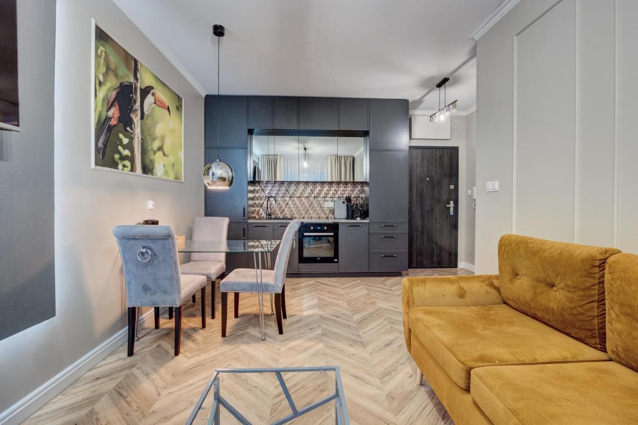 Nova Oasis Garden Apartment ชเตชชิน ภายนอก รูปภาพ