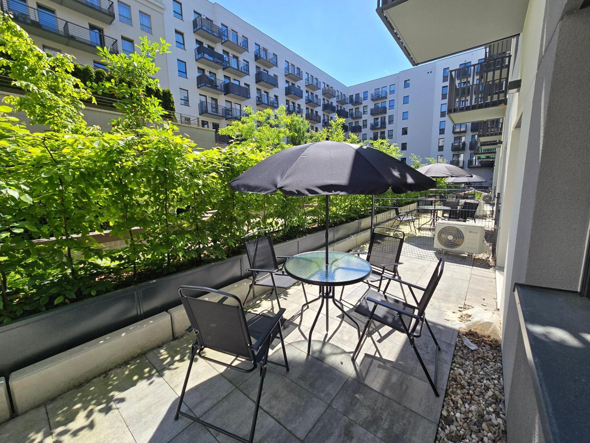 Nova Oasis Garden Apartment ชเตชชิน ภายนอก รูปภาพ